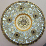 قیمت گل سقفی دور لوستری زیر لوستری پیش ساخته دایره ترنج هالوژن دار پی وی سی قابل شستشو سپاهان سقف سبک