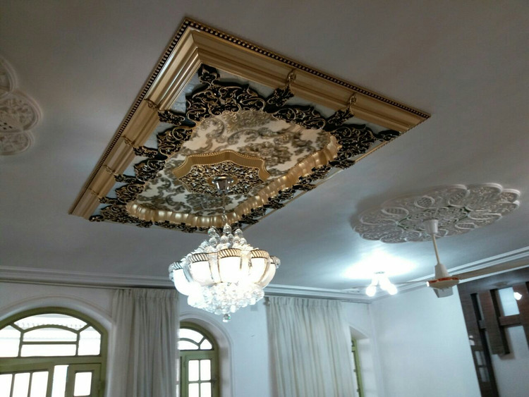 گل سقفی دور لوستری زیر لوستری مستطیل پی وی سی 180 * 150 سانتی سپاهان سقف مدل تارا کد (367)