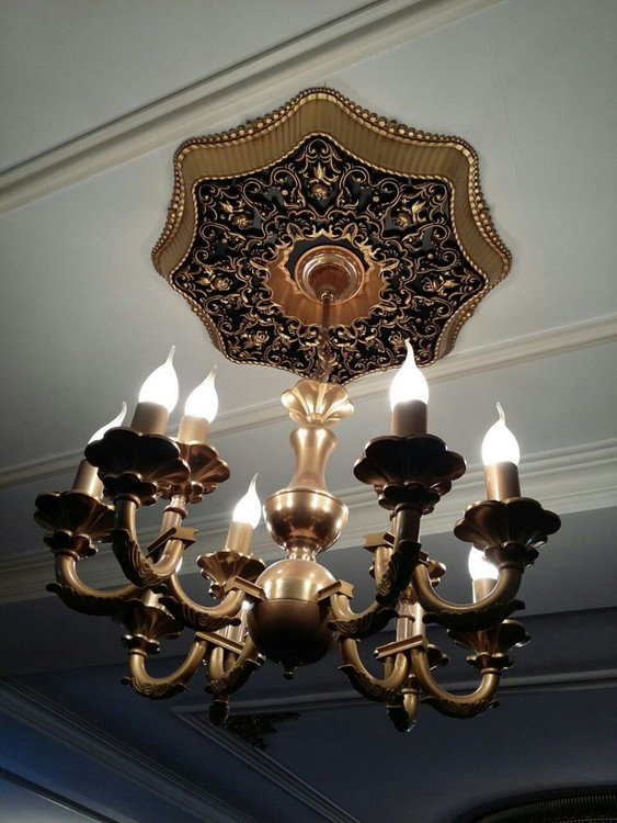 قیمت گل سقفی دورلوستری زیرلوستری پیش ساخته تزیین سقف مدل هشت ضلعی پی وی سی سپاهان سقف