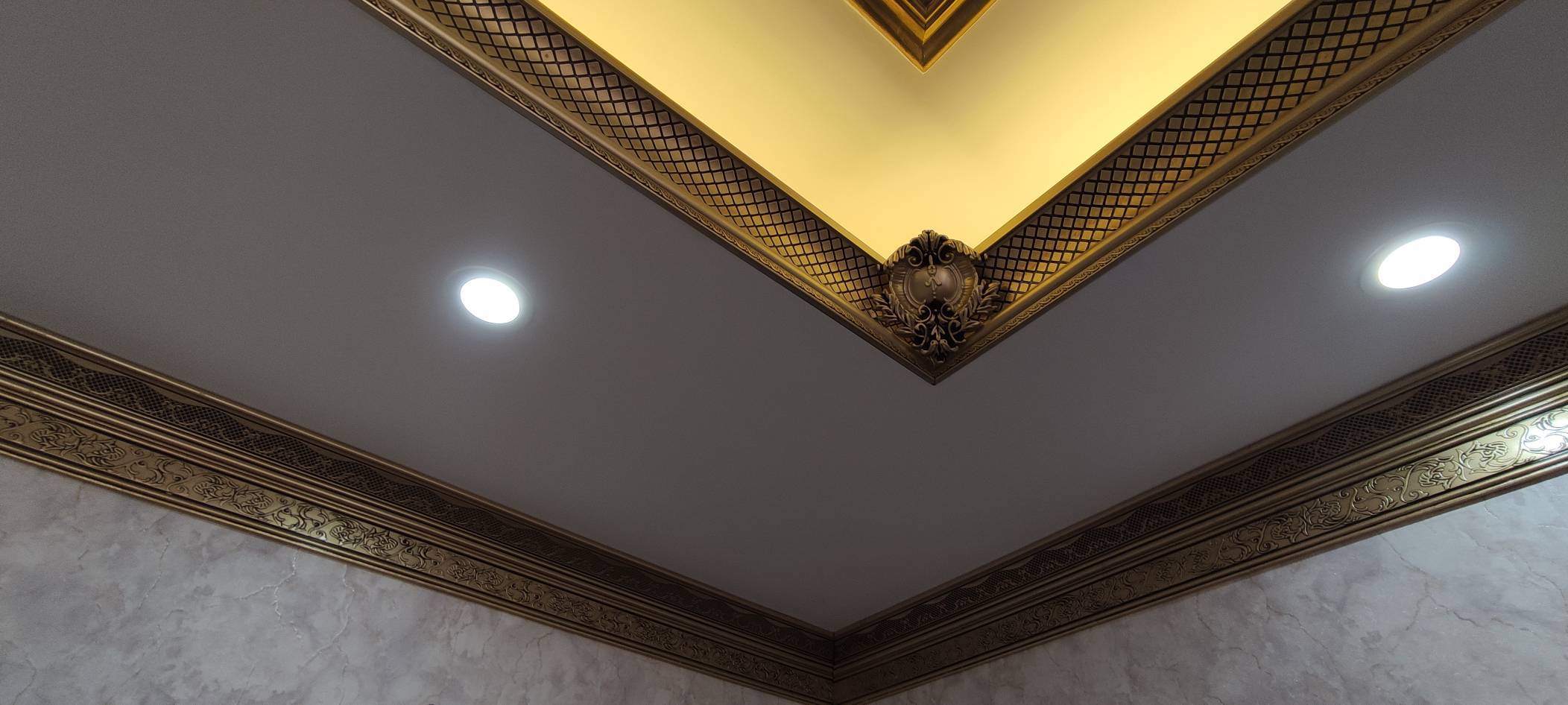 نصب آسان ابزار گلویی نورمخفی جایگزین کناف و گچ 13 سانتی سپاهان سقف