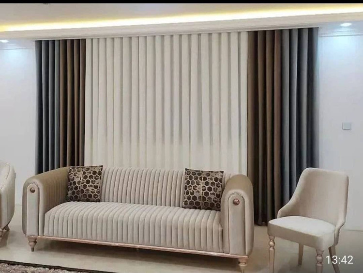 نصب آسان پرده آماده