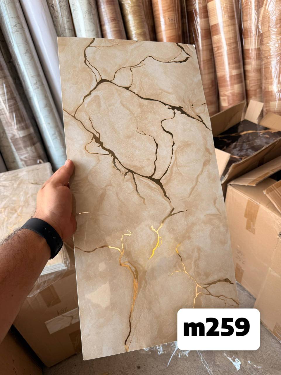 نصب آسان ماربل شیت فومی پشت چسبدار