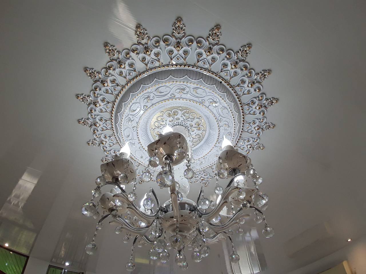 قیمت زیر لوستری دور لوستری دایره پی وی سی