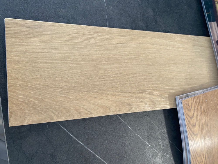 کفپوش پارکت pvc پی وی سی دولایه 90 * 15 سانتی ضخامت 2 میلیمتراقتصادی سپاهان سقف